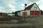 Das Gerätehaus der FFW in Fischbeck, 300m hinter dem Deichbruch.